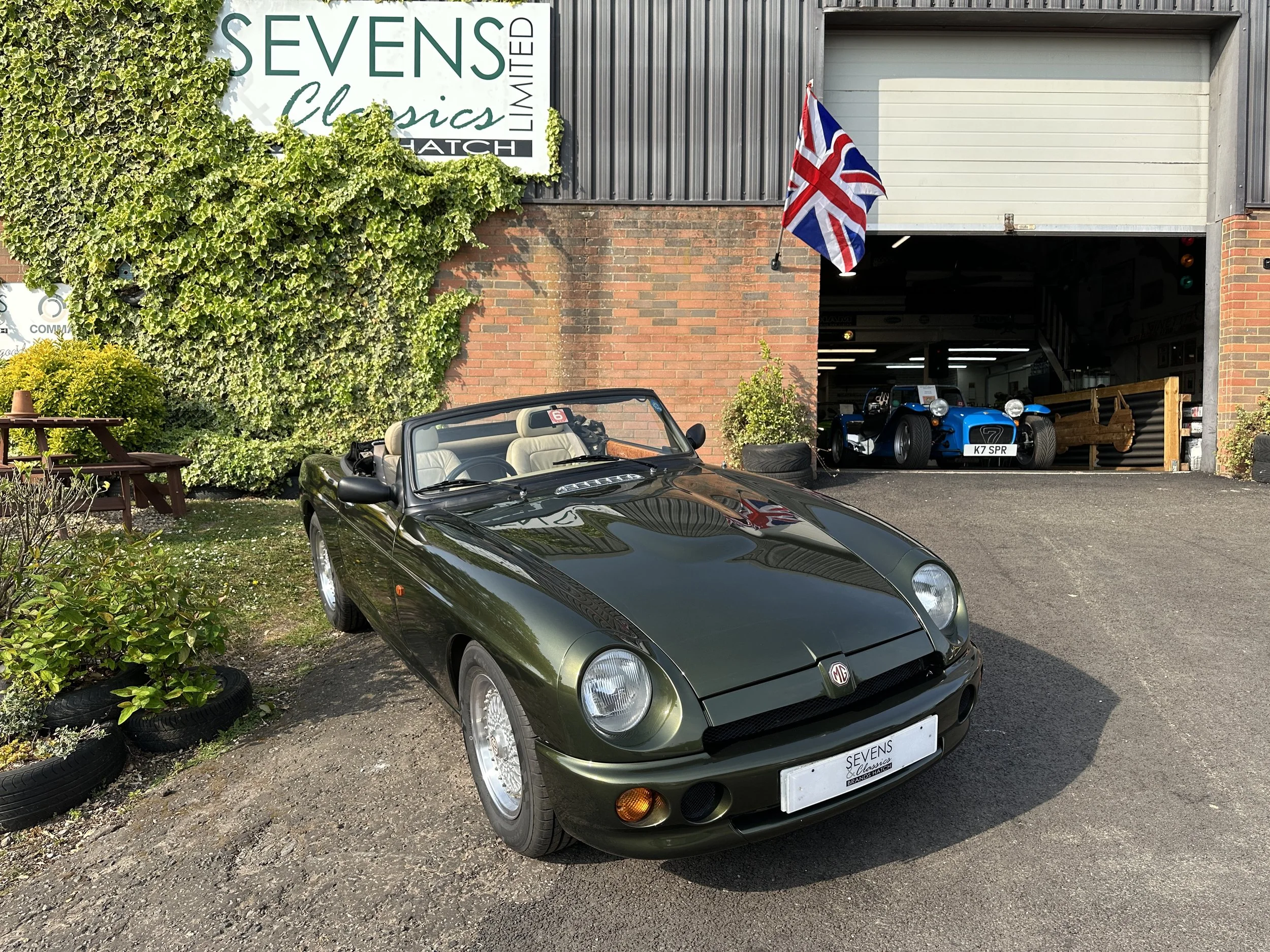 MGR V8 | Sevens & Classics